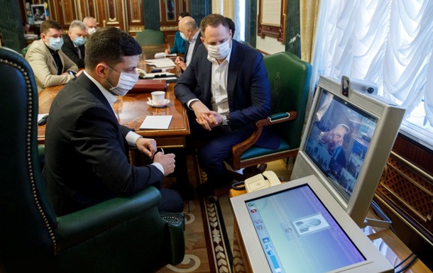 Зеленский анонсировал смягчение карантина