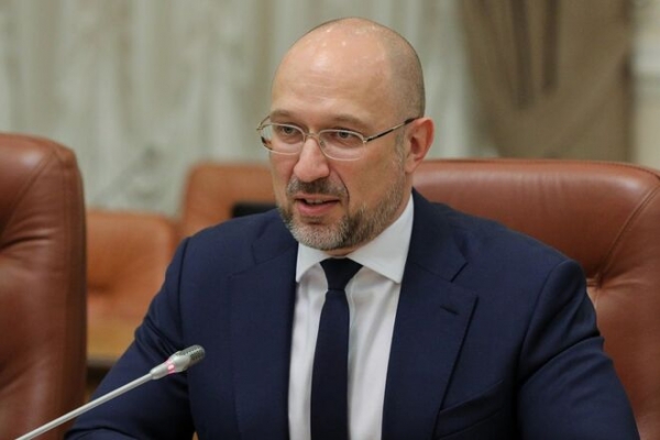 
Шмыгаль внес парламент представления на назначение трех министров
