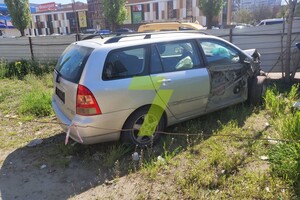 Пьяный и без прав: в Одессе водитель повредил 9 авто, пытаясь убежать от копов