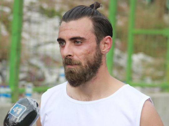 Футболіст впав з автобуса з відкритим верхом на асфальт, святкуючи чемпіонство: момент потрапив на відео
