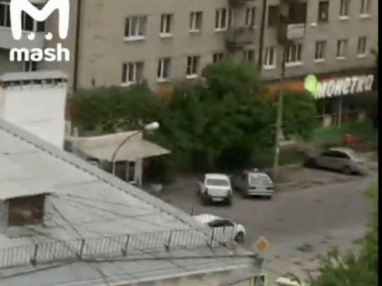 Куля потрапила дитині в живіт: в Єкатеринбурзі невідомий відкрив стрілянину по авто та перехожих