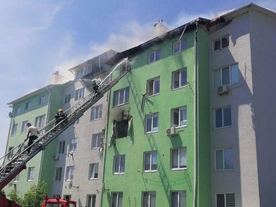 Підозрюють вибуховий пристрій: в ситуацію навколо смертельного вибуху в житловому будинку під Києвом втрутився президент