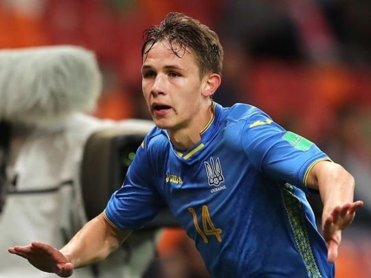 Новий тренер збірної України Петраков запросив двох футболістів-новачків і кличе помічника Шевченка