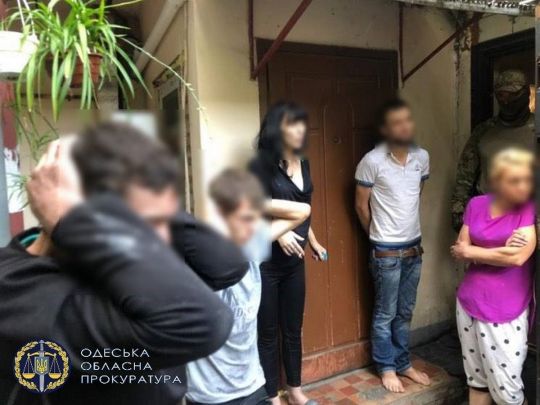 Залучали до «бізнесу» дітей: в Одесі затримана банда наркоторговців під керівництвом іноземця