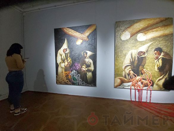 «Такой разный Ройтбурд»: сразу три выставки скандального одесского художника работают в Киеве