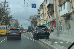 Штрафы не напугали: свежая фотоподборка наглых водителей в Одессе