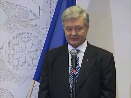 «Тривожну валізку не збирав»: Порошенко не вірить, що його заарештують в Україні
