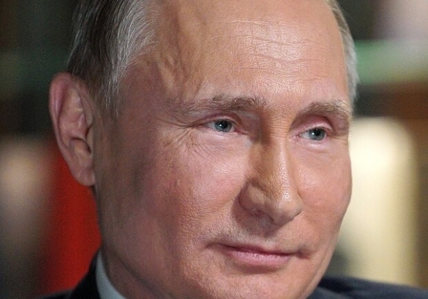 Путин подписал указы о признании "ДНР" и "ЛНР" - видео