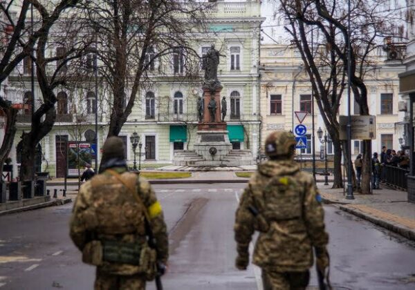 Советник главы Офиса президента Михаил Подоляк заявил, что Одесса точно не падет Советник главы Офиса президента Михаил Подоляк заявил, что Одесса точно не падет