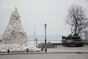 В ВСУ показали военную технику в центре Одессы