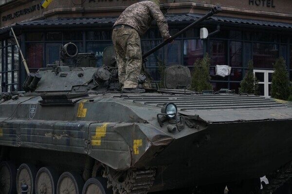 В ВСУ показали военную технику в центре Одессы