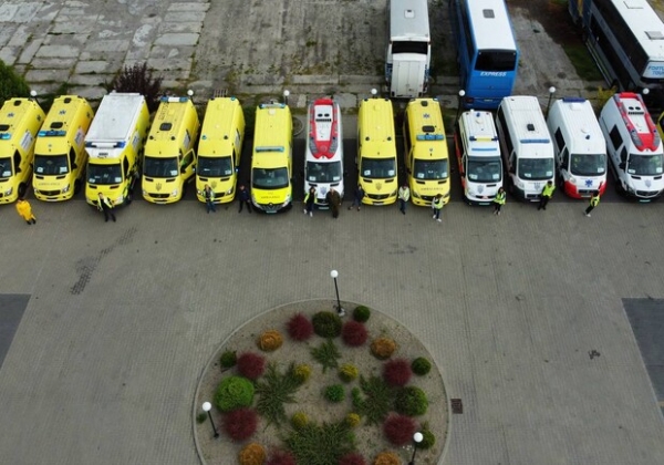ASBIS передала Украине еще 10 автомобилей скорой помощи