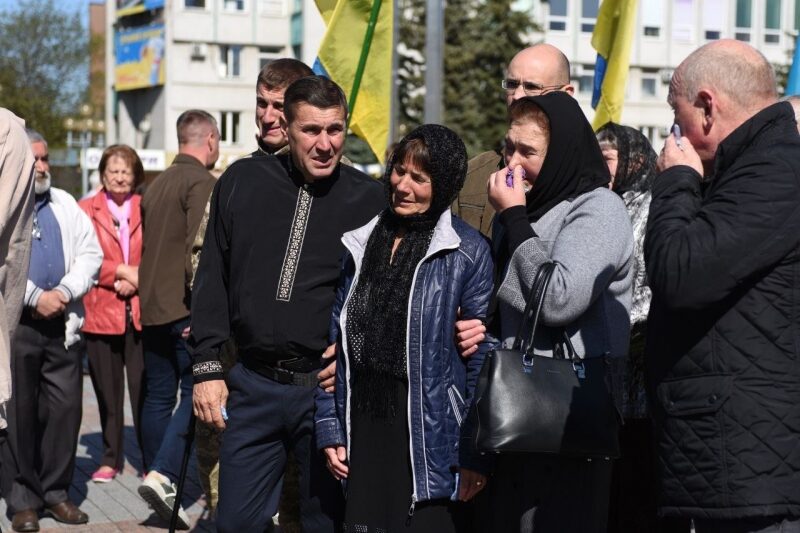 &laquo;Відслужу в&nbsp;армії, тоді вже вчитимусь&raquo;: на&nbsp;Рівненщині поховали героя, який загинув на&nbsp;Донбасі