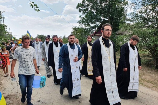 В Одесской области попрощались с бывшим священником-воином ВСУ