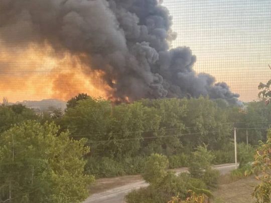 Потужна пожежа в окупованому Криму: спалахнула нафтобаза (відео)