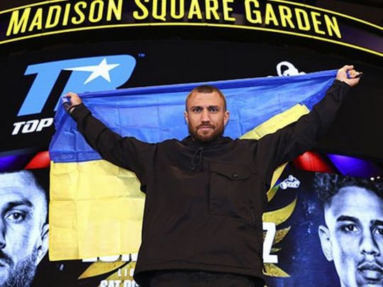 Ломаченко не побачив очі Ортіса на дуелі поглядів та непрямо відповів на запитання про путіна (відео)