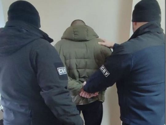 Намагалися влаштуватися у&nbsp;Пенсійний фонд та&nbsp;райдержадміністрацію: СБУ на&nbsp;Луганщині затримала колаборантів