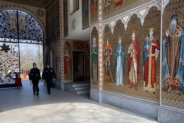 На Пасху за порядком в Одесской области будут следить более двух тысяч полицейских На Пасху за порядком в Одесской области будут следить более двух тысяч полицейских