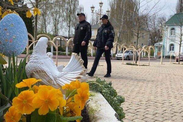 На Пасху за порядком в Одесской области будут следить более двух тысяч полицейских На Пасху за порядком в Одесской области будут следить более двух тысяч полицейских