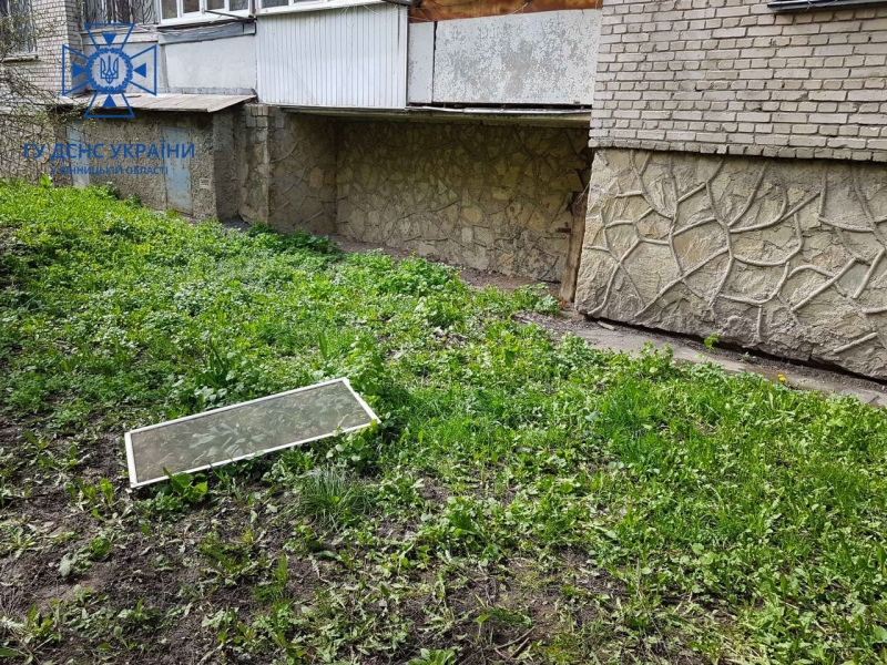 У Вінниці трирічна дитина залишилася живою після падіння з шостого поверху