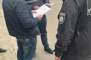 Депутата Одесского облсовета и его жену задержали за мошенничество с землей у моря Депутата Одесского облсовета и его жену задержали за мошенничество с землей у моря