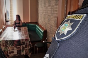 В Одессе задержали сутенера и его проституток 