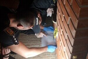 В Одесской области дед застрелил внука и закопал тело во дворе: погибшего обнаружили спустя больше чем месяц В Одесской области дед застрелил внука и закопал тело во дворе: погибшего обнаружили спустя больше чем месяц