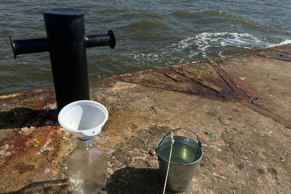 На нескольких пляжах Одессы и Одесской области снизилась соленость воды в Черном море