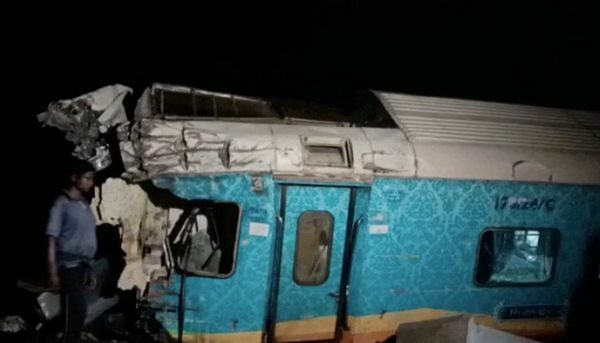 Жахлива катастрофа на&nbsp;залізниці в&nbsp;Індії: понад 200 загиблих та&nbsp;майже тисяча постраждалих