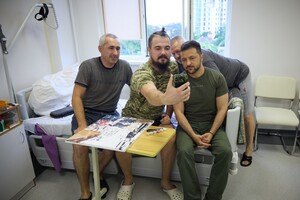 Осмотрел разрушенный собор и посетил реабилитационные отделения: в Одессу приехал Владимир Зеленский