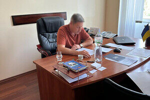В Одесской области чиновник требовал "откат" от инвесторов за установку солнечных панелей В Одесской области чиновник требовал "откат" от инвесторов за установку солнечных панелей