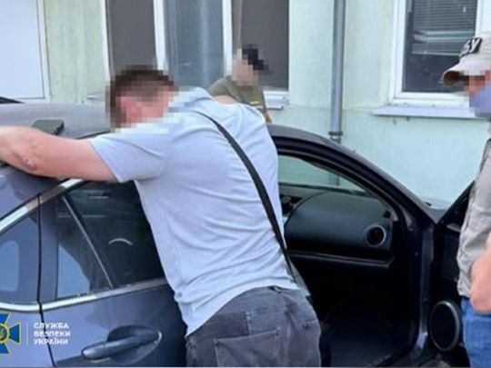 Продавали «посвідчення моряка» ухилянтам: на Одещині затримали двох посадовців