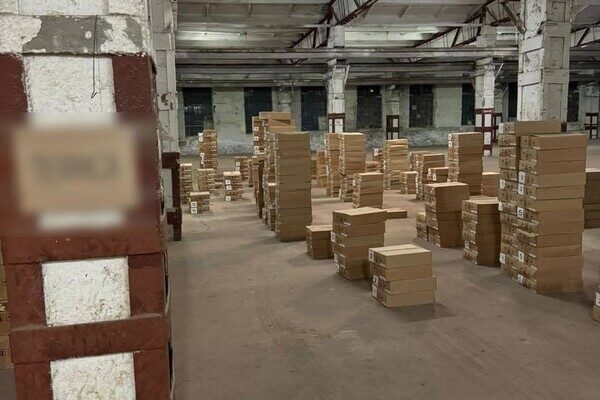 В Одессе нашли склад безакцизных сигарет и табака на почти 103 миллионов 