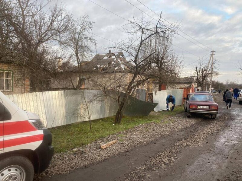Росіяни вдарили ракетою по&nbsp;Смілі на&nbsp;Черкащині: пошкоджені житлові будинки, є&nbsp;поранені (фото)