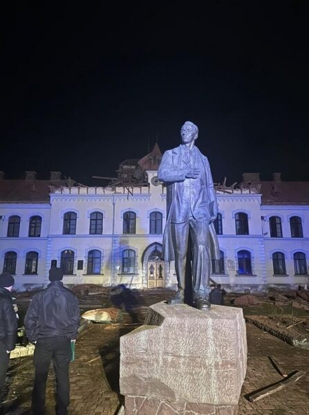 Намагаються знищити навіть пам&rsquo;ять: у&nbsp;Львові після атаки дронів рф&nbsp;згорів музей Шухевича