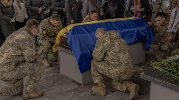 Зеленский озвучил количество погибших украинских воинов с 24 февраля 22 года Зеленский озвучил количество погибших украинских воинов с 24 февраля 22 года