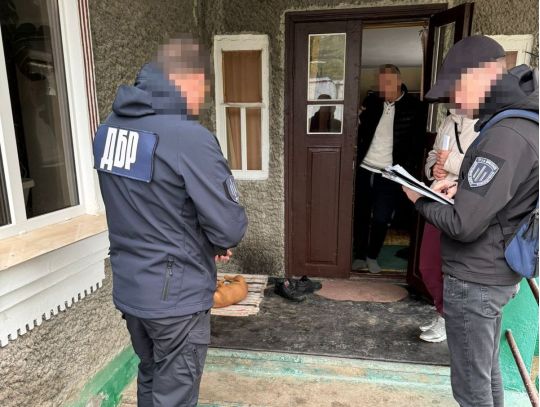 Розстріл поліцейських на Вінниччині: викрито військових, які допомагали підозрюваним втікати від правосуддя