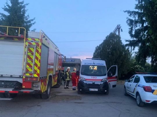 Двоє дітей постраждали внаслідок НП на залізниці під Києвом (фото)