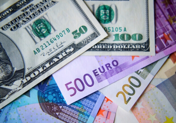 Курс валют в Украине 23 июня 2024: сколько стоит доллар и евро
