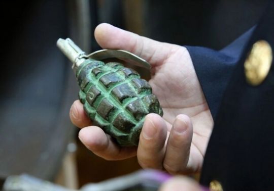 Кинув гранату у&nbsp;натовп і&nbsp;підірвався сам: на&nbsp;Полтавщині чоловік зчинив злочин біля супермаркету, є&nbsp;жертви