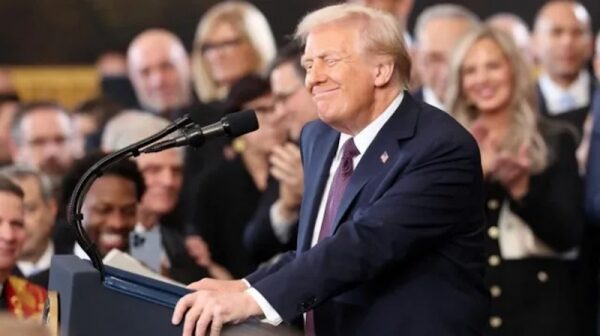 Трамп пообещал выйти из Парижского соглашения по климату чтобы «бурить, детка, бурить» Трамп пообещал выйти из Парижского соглашения по климату чтобы «бурить, детка, бурить»