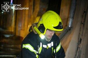 В центре Одессы горела квартира: спасли женщину и кота