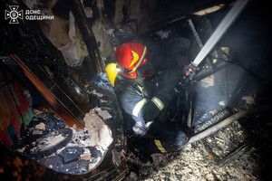 В центре Одессы горел дом на Преображенской: подробности от спасателей