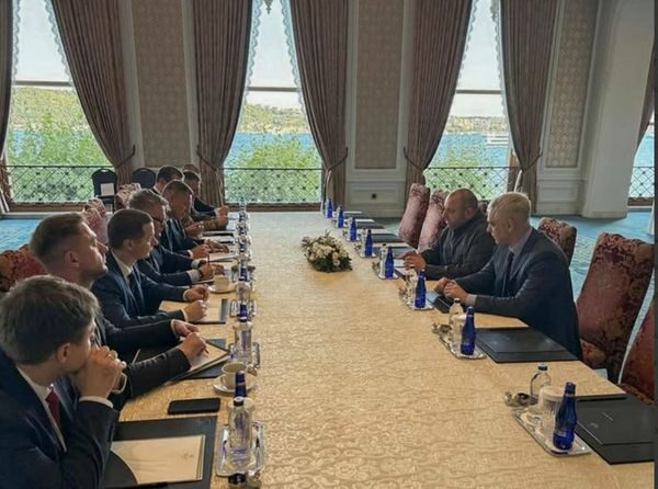 Україна готова до&nbsp;припинення вогню і&nbsp;зустрічі Зеленського з&nbsp;путіним: Умєров після перемовин з&nbsp;росіянами у&nbsp;Стамбулі