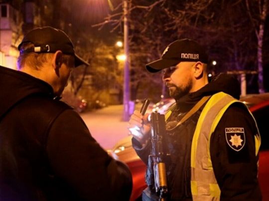 Можливо, до&nbsp;1700 гривень: в&nbsp;Україні хочуть запровадити штрафи за&nbsp;порушення комендантської години