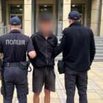 Оружие «с рук» на пляже и гранатометы из-под земли: в Одесской области разоблачили нелегальных «бизнесменов»