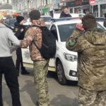 Нападение на работников ТЦК в Одессе: есть травмированные среди военных