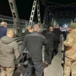 Сімох інкасаторів «Ощадбанку», затриманих в Угорщині, повернули в Україну
