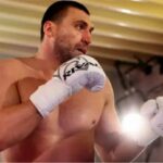 Українець Вихрист розбив обличчя 124-кілограмовому екссупернику Кличка та захистив титул (відео)