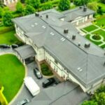 Донька Медведчука перейшла на прізвище матері та керує елітним будинком на Рубльовці у підмосков’ї